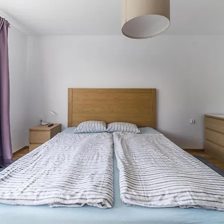 Zara Goscinne Oraz Zara Nowosc * Władysławowo