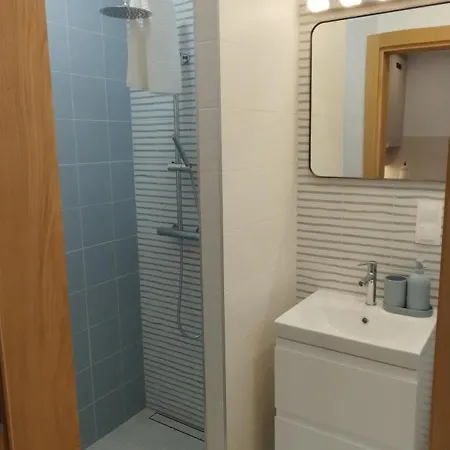 Zara Goscinne Oraz Zara Nowosc Quarto em Acomodações Particulares *