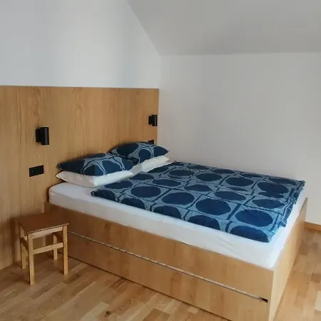 Zara Goscinne Oraz Zara Nowosc *