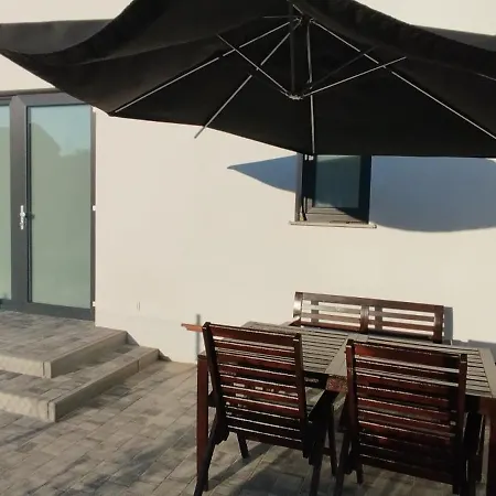 Zara Goscinne Oraz Zara Nowosc *