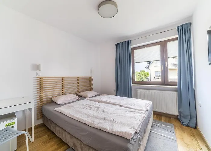 Zara Goscinne Oraz Zara Nowosc *