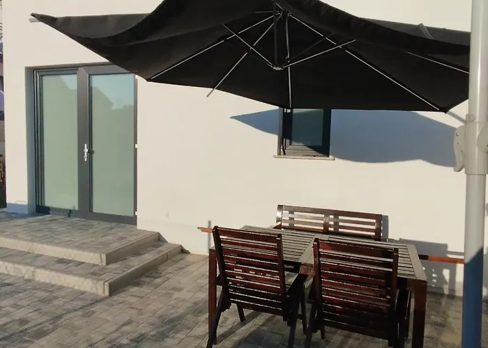 Zara Goscinne Oraz Zara Nowosc *