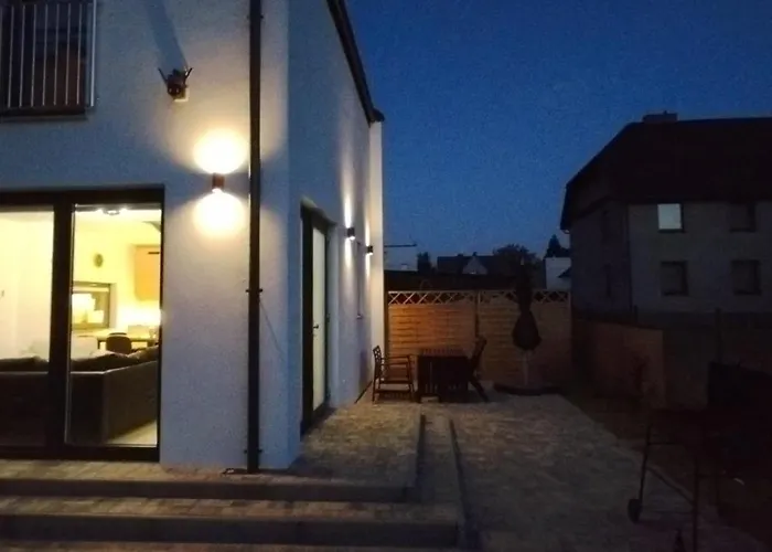 Zara Goscinne Oraz Zara Nowosc